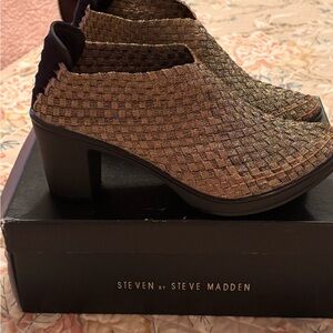 Steven by Steve Madden Textured Brown Slip-Ons